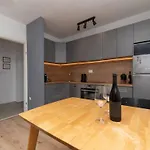 - Two Bedroom With Terrace And Sea View Molunat
