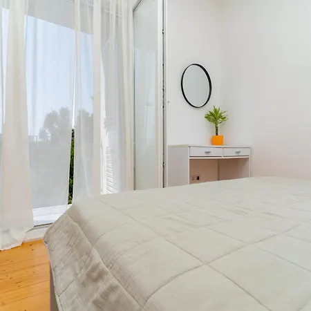 公寓 - Two Bedroom With Terrace And Sea View 莫鲁纳特