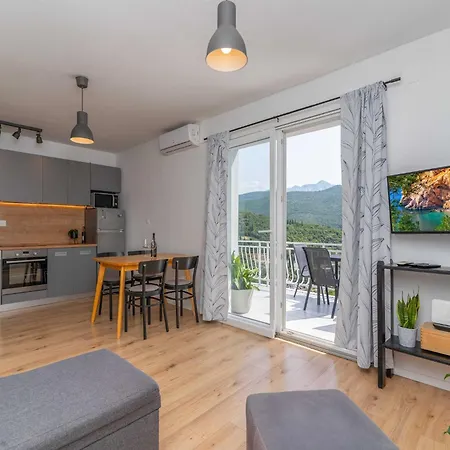 公寓 - Two Bedroom With Terrace And Sea View