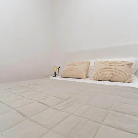 - Two Bedroom With Balcony And Sea View *