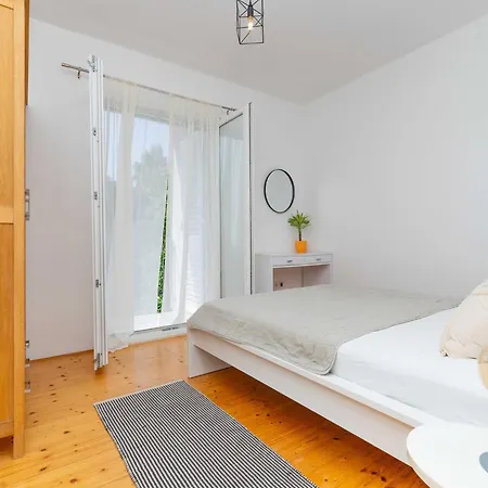 Apartmán - Two Bedroom With Balcony And Sea View