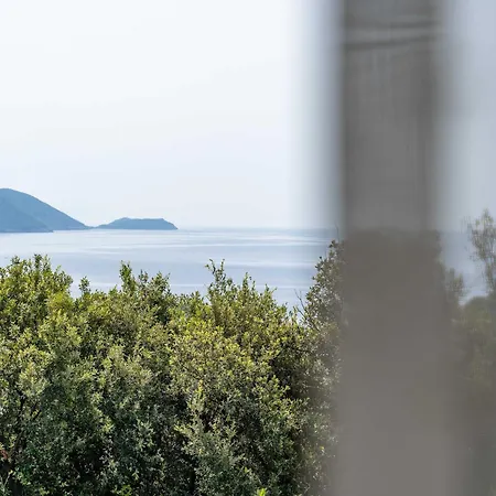 - Two Bedroom With Balcony And Sea View