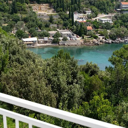 - Two Bedroom With Balcony And Sea View Apartmán Molunat