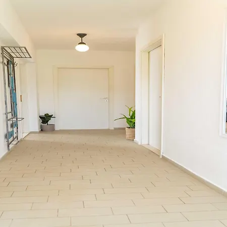 - Two Bedroom With Terrace And Sea View *